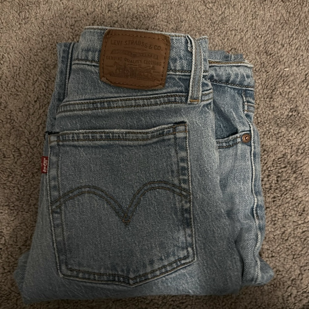 Levi Strauss Wedgie Icon Fit Ankle Women’s Jeans